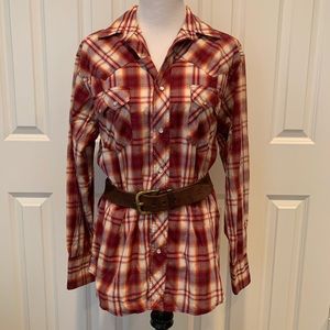 Vintage Wrangler pearl snap button rodeo shirt